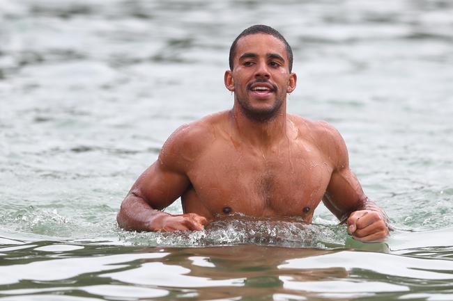 GOLD COAST, AUSTRALIA - JANUARY 23: Touk Miller during a Gold Coast Suns AFL training session at Palm Beach Parklands on January 23, 2020 in Gold Coast, Australia. (Photo by Chris Hyde/Getty Images)