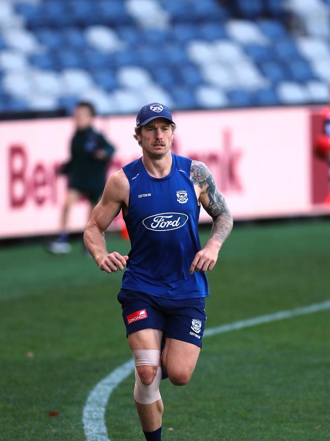 Tom Stewart running during Geelong’s Tuesday training session ahead of their round 9 fixture against GWS Giants. Picture: Alison Wynd