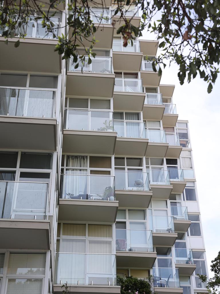 A typical apartment in Australia costs $618,375 — but the average single can only borrow enough for $545,200. Picture: NCA NewsWire / David Swift