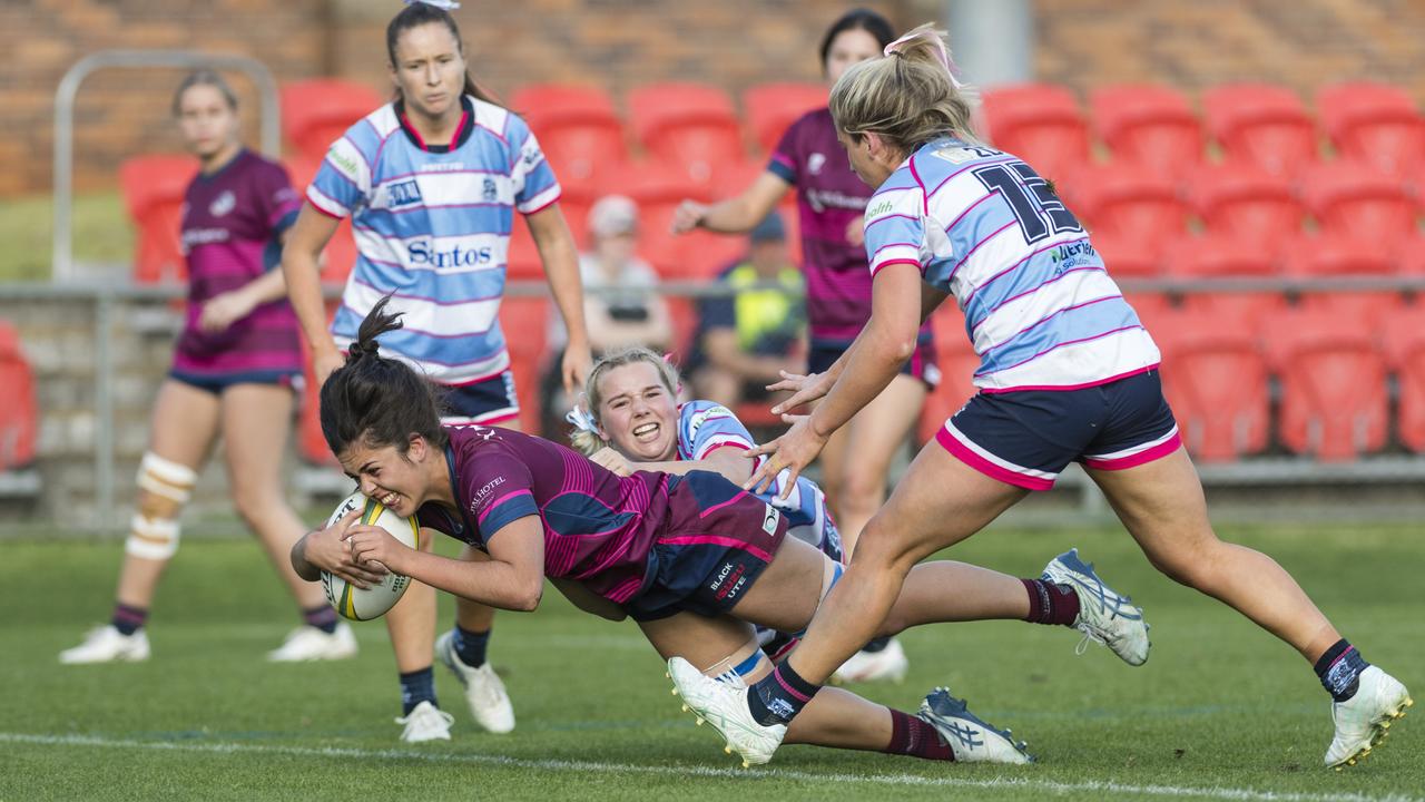 Lily Black gets a try for Toowoomba Bears Womens 7s. Picture: Kevin Farmer