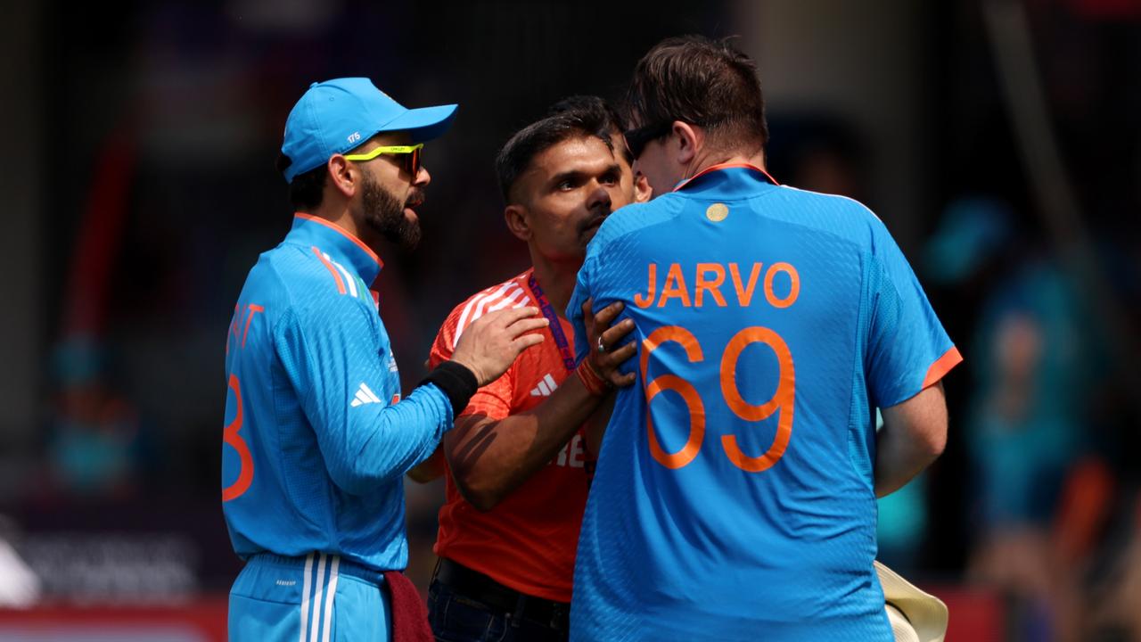 Virat Kohli intervened. Photo by Robert Cianflone/Getty Images