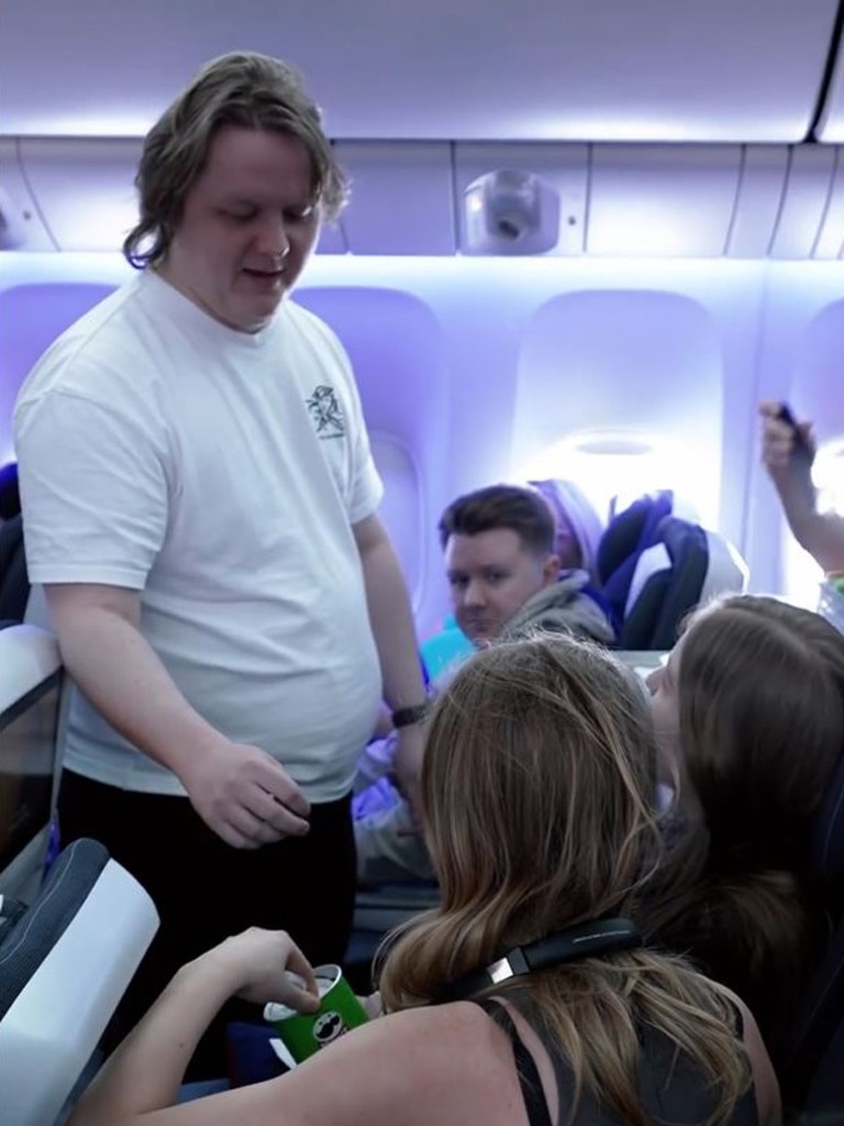 Fans seen handing him a Pringle. Picture: TikTok/lewiscapaldi
