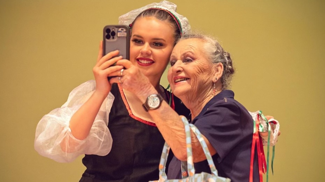 Legendary Roma ballet teacher recognised for 60 years of service