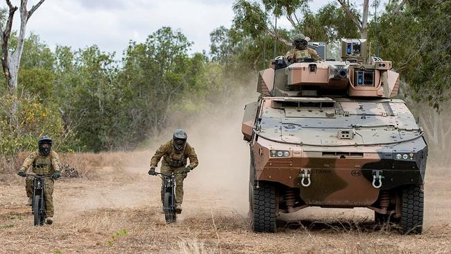 The 2nd14th Light Horse Regiment (Queensland Mounted Infantry) has commenced trialling Stealth Reconnaissance e-Bikes in conjunction with the Boxer Combat Reconnaissance Vehicle.