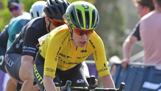 Amanda Spratt racing the recent Bay Crits in Geelong. Pic: Stephen Harman