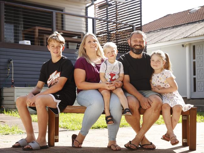 WEEKEND TELEGRAPHS -  10/12/22  MUST CHECK WITH PIC EDITOR JEFF DARMANIN BEFORE PUBLISHING  -Reece Tilbrook with wife Kristen and kids Seth (eldest), Scarlett and Jai (youngest) at their Padstow home today. Picture: Sam Ruttyn