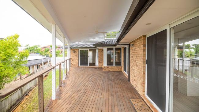 11 Zoeller Drive in Parkwood, which is available for rent for $995pw.