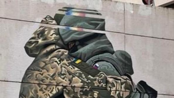 A mural by artist Peter Seaton in Melbourne has been painted over after members of the Ukrainian community labelled it ‘utterly offensive’.