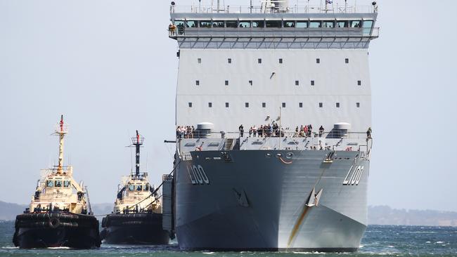 HMAS Choules arrives at Hastings Port with over 1000 evacuees from Mallacoota. Picture: Ian Currie