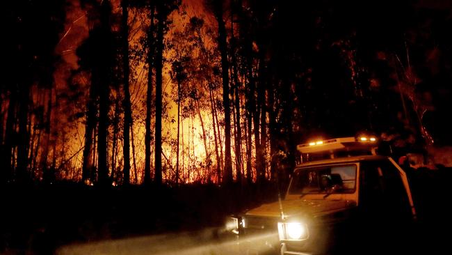 Firefighters battle the east Gippsland bush blaze. Picture: Getty