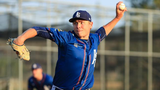 US pitcher Gunnar Kines in action for Adelaide Giants. Picture: Tania Chalmers / SMP Images