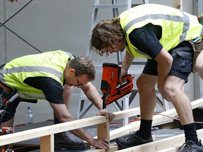 SYDNEY, AUSTRALIA - NewsWire Photos OCTOBER 16 , 2024: Generic Photos of Workers at Work. Carpenters. Picture: NewsWire / John Appleyard