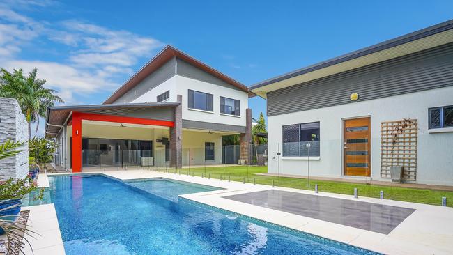 7 Notley Place, Parap sold for $1.07 million.