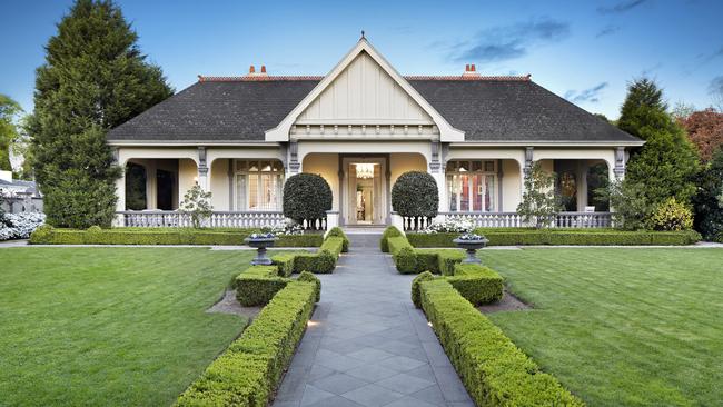 The original home that stood at 16 St Georges Rd, Toorak.