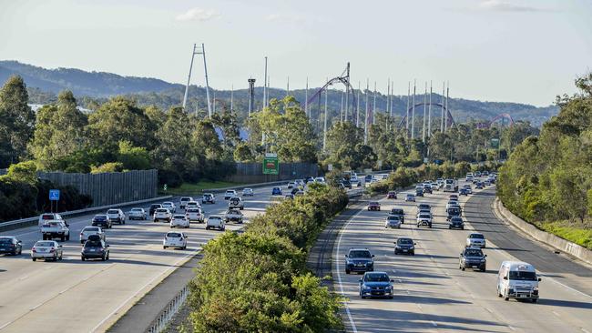 Traffic heading North and South along the M1 through Helensvale. Taken from pedestrian walkway at 4:30pm. Picture: Jerad Williams