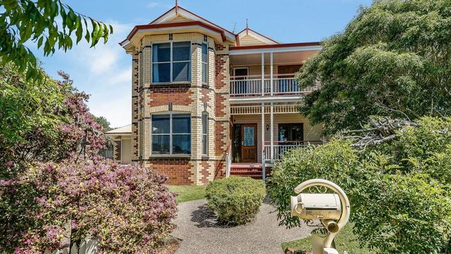 13 Muller St, Kearneys Spring, is for sale.