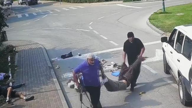 Video showing an UNRWA worker driving a white UN jeep, and abducting the body of Jonathan Samerano, who was killed by Hamas terrorists on October 7.