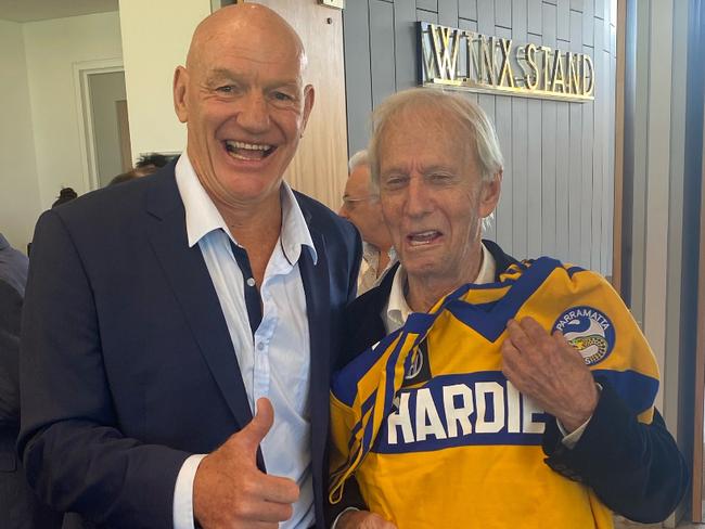 Parramatta legend Peter Wynn and Eels fan Paul Hogan.