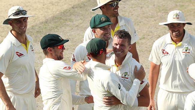 Peter Siddle celebrates after taking the wicket of Mohammad Hafeez. Picture: Getty Images