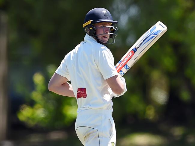 VCA Kookaburra Men's Premier Cricket: Prahran (batting) versus Carlton at Toorak Park. Batsman W. Sutherland.