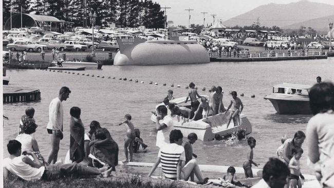 People loving the Caribbean Gardens lake.