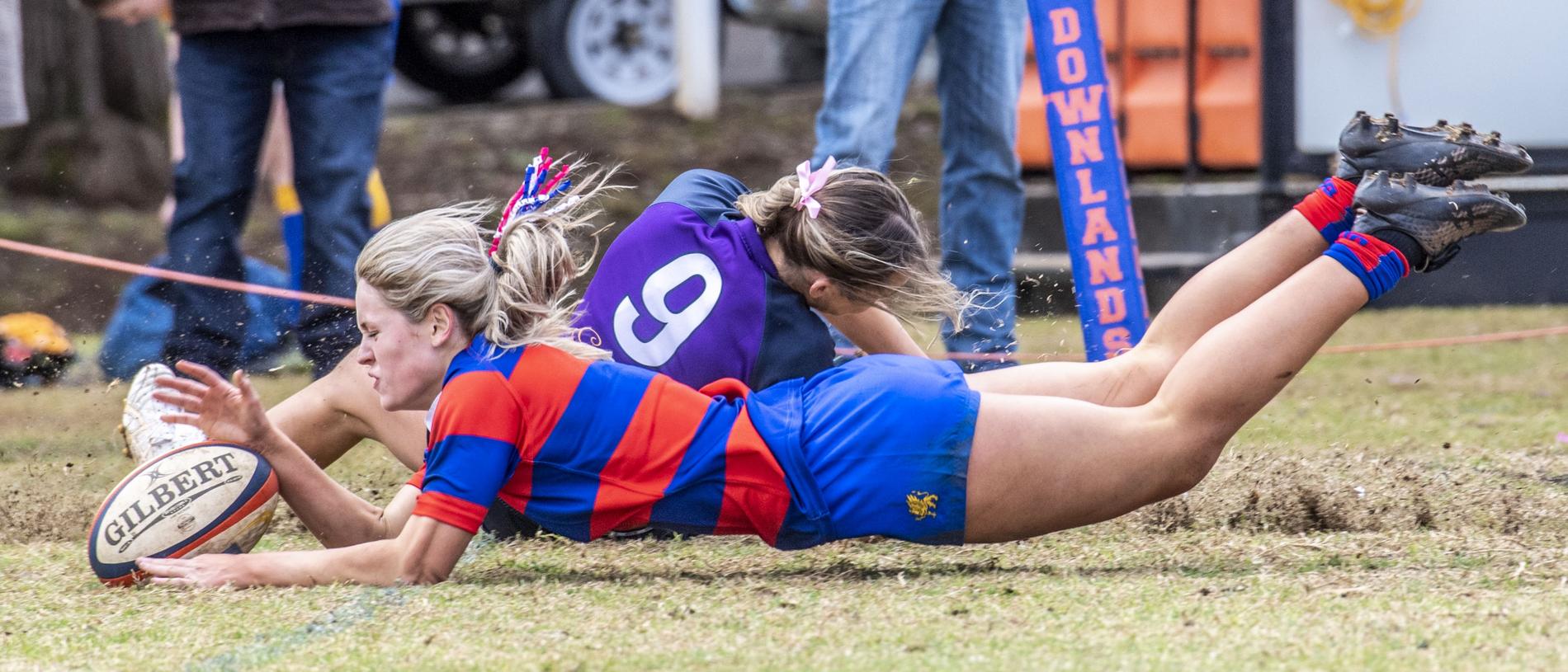 Jess Fitzgibbons scores a try for Downlands. Selena Worsley Shield game2. Girl's rugby 7s Downlands vs Glennie. Saturday, August 6, 2022. Picture: Nev Madsen.