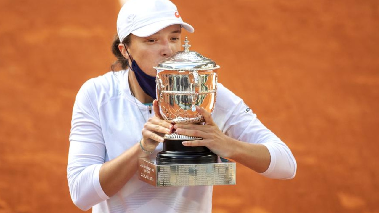 Iga Swiatek is the queen of Roland Garros. Photo by Tim Clayton/Corbis via Getty Images.