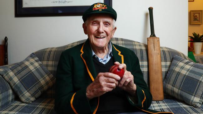 Australian cricket legend and all-rounder Alan Davidson has died, aged 92. Picture: John Feder