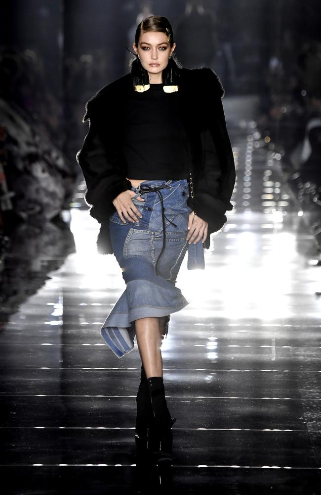 Tom Ford Fall 2015 Fashion Show in Los Angeles: Denim, Fringe, and the  Hadid Sisters!