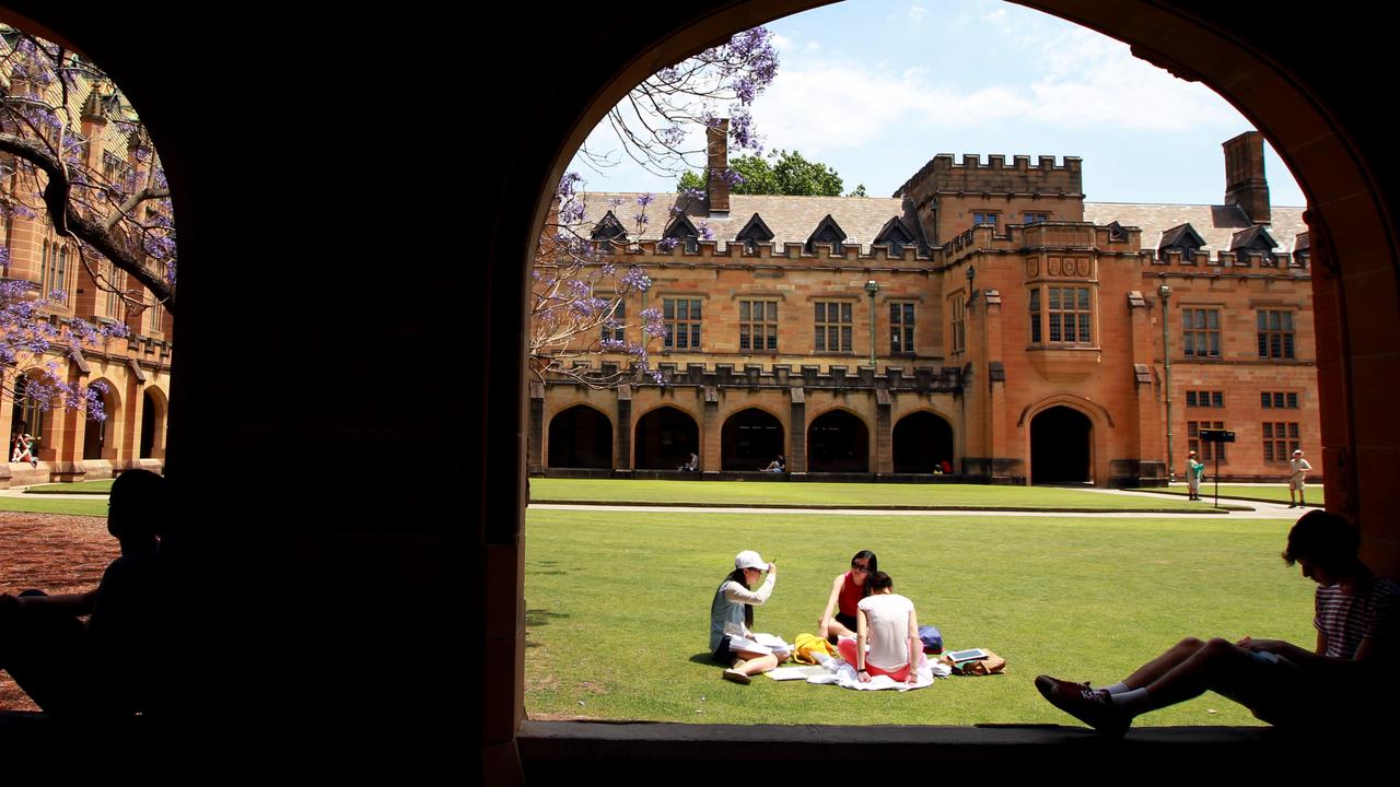 ‘Messy’ tax time ahead for Aussie uni graduates with HECS debt