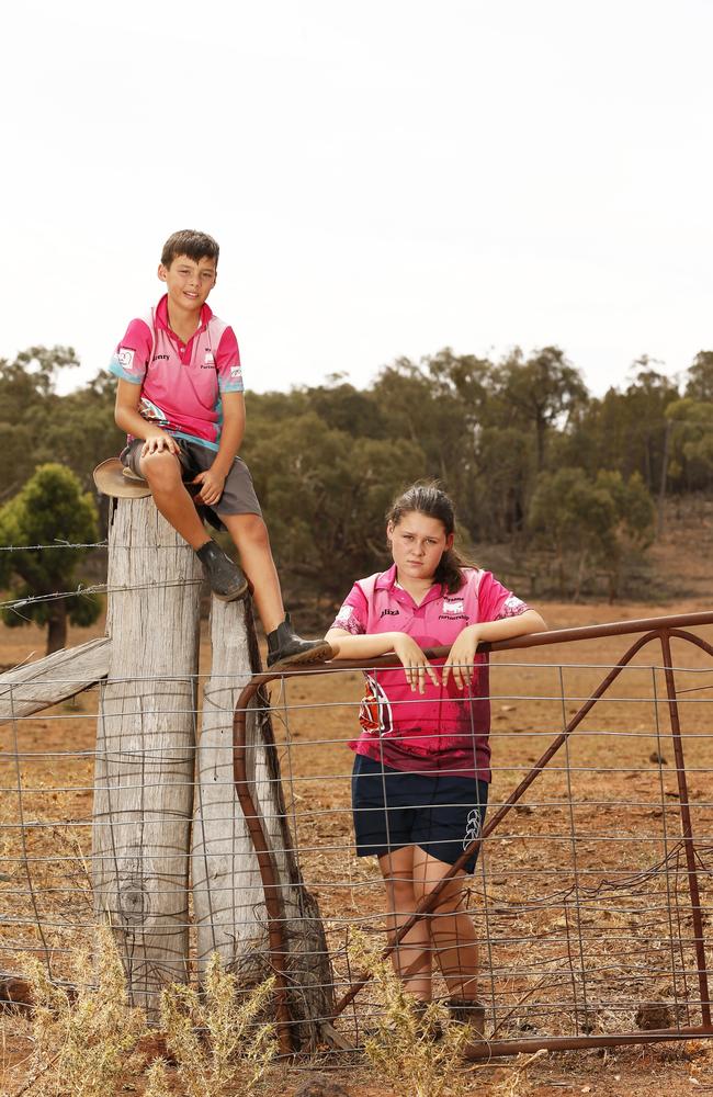 The Monks’ grandchildren Henry, 10, and Aliza Purvis, 14, will also be leaving the drought-stricken family farm. Picture: Peter Lorimer