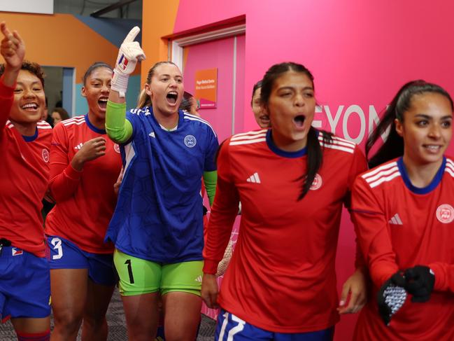Philippines players cheer in the tunnel ahead of their warm up prior to their game against Switzerland in Dunedin. Picture: Matthew Lewis/Getty Images