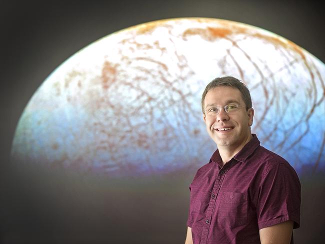 USQ space expert Professor Jonti Horner says aliens are probably out there, but they won't be vitising.