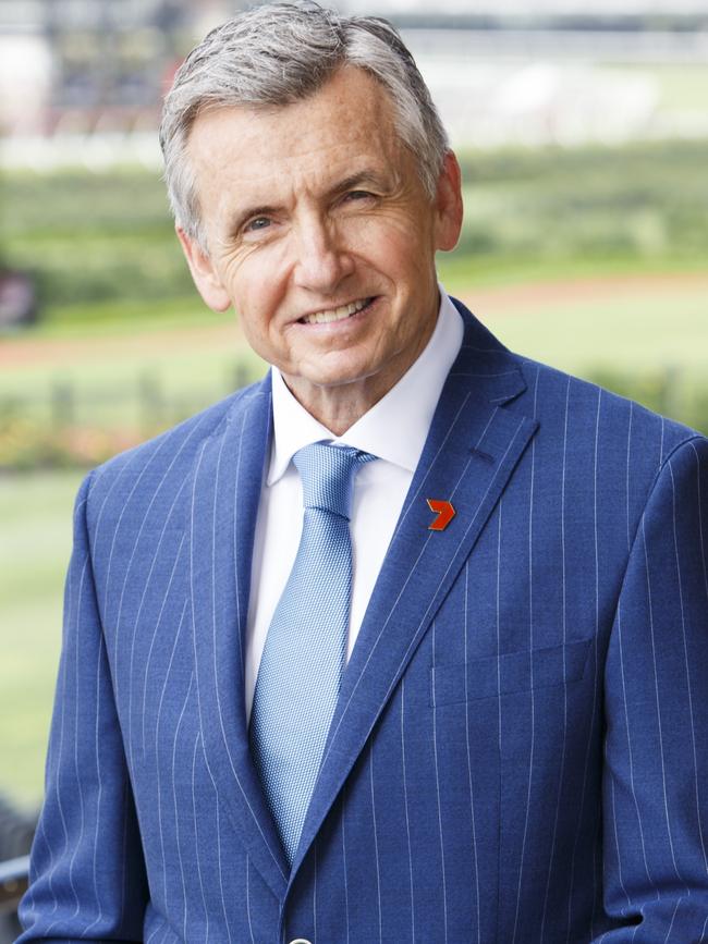 Bruce McAvaney: Verry Elleegant