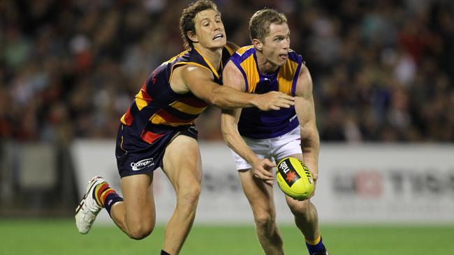 Adam Selwood won a premiership in 2006 with West Coast. Picture: AAP Image/James Elsby