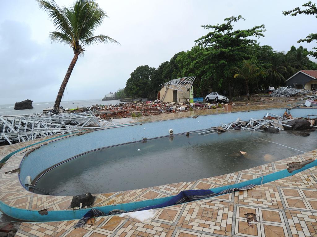 Indonesian tsunami Only survivor of band washed away by tsunami