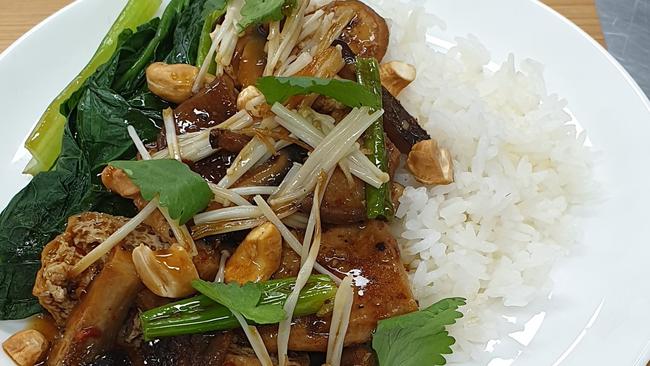 New plant-based meals being offered by Qantas in response to demand, including kung pow king brown mushrooms with choy sum and jasmine rice.