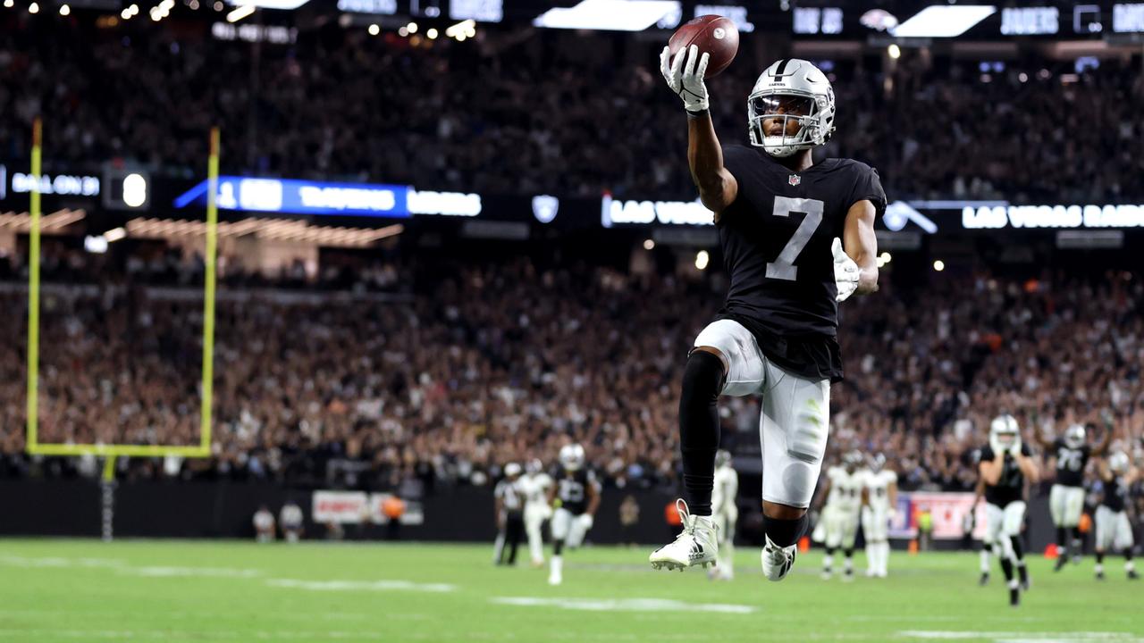 Raiders player Zay Jones celebrates after scoring the game winning touchdown in overtime to defeat the Baltimore Ravens 33-27. Photo: Getty Images