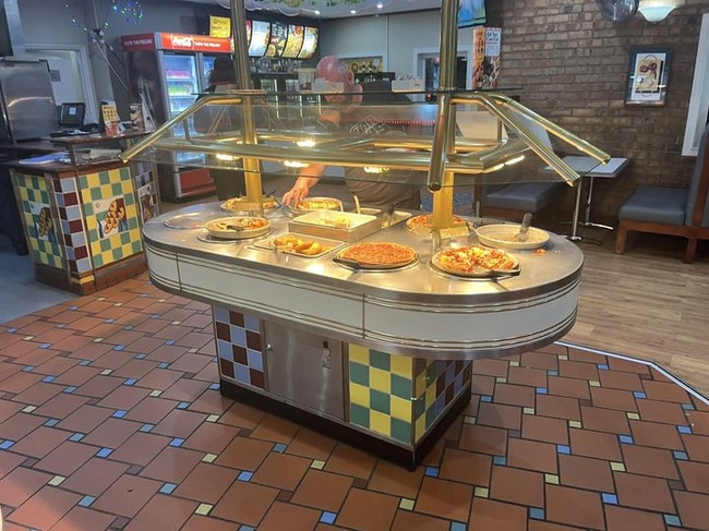 One man in the group shared his experience visiting a Pizza Hut buffet in January. Picture: Facebook.