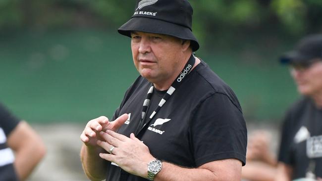 New Zealand's head coach Steve Hansen logestures during a team training session in Beppu on September 28, 2019, during the Japan 2019 Rugby World Cup. (Photo by Christophe SIMON / AFP)