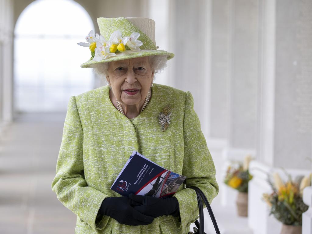 The Queen wore a wattle brooch, given to her on her 1954 Australian tour. Picture: PA