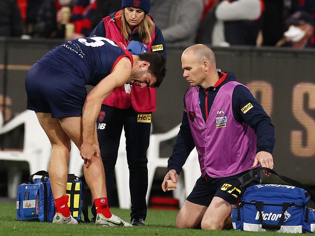 ‘He’s pretty tough’: Star to play with leg fracture