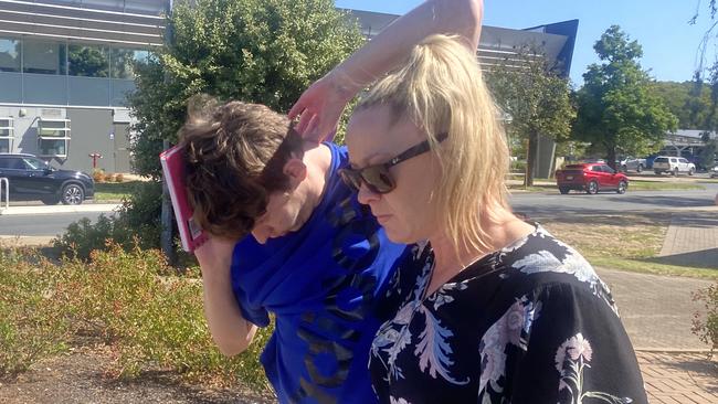 Alleged Munno Para stabber Jasper Kidd with his mother outside the Elizabeth Magistrates Court. Picture: Brinley Duggan