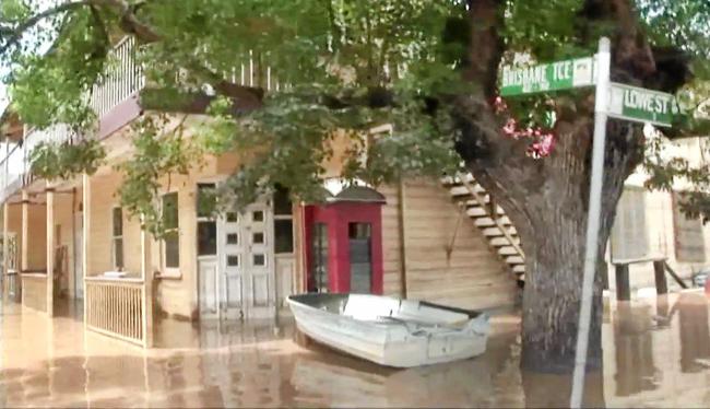 Goodna pub the Royal Mail Hotel during the 2011 floods. Photo: Contributed. Picture: Contributed