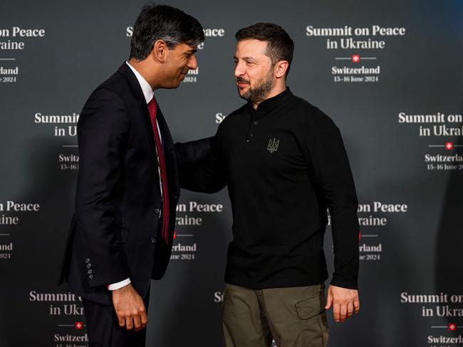 Ukraine's President Volodymyr Zelenskyy paid tribute to outgoing British Prime Minister Rishi Sunak. Photo: AFP.