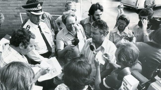 Reporters quiz police over the sophisticated Murwillumbah bank robbery.