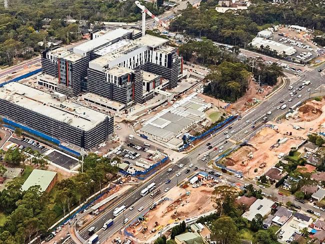 Previous roadworks on Warringah Rd as the Northern Beaches Hospital was being built.