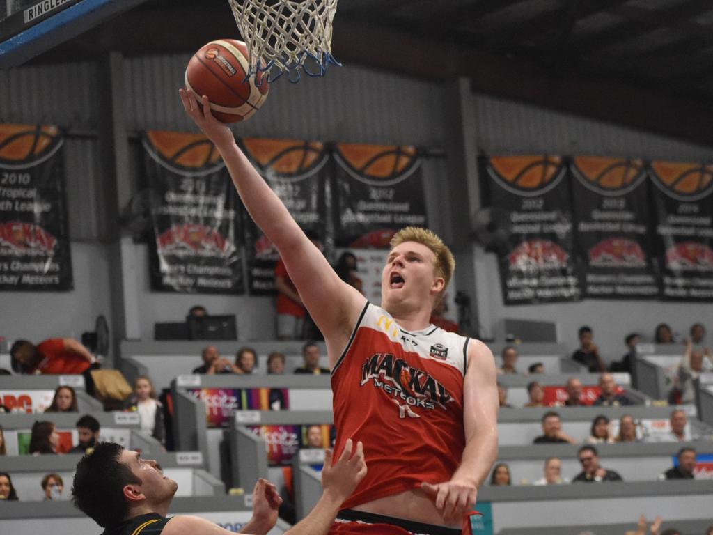 Harry Froling for Mackay Meteors against Ipswich Force in the NBL1 North, July 24 2021. Picture: Matthew Forrest