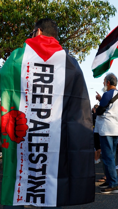 Sydney holds its breath amid Oct 7 vigils