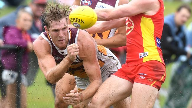 Tom Bell will be among a string of ex-AFL and state league names lining up in Doncaster East’s Round 1 match. Picture: Bradley Kanaris/Getty Images